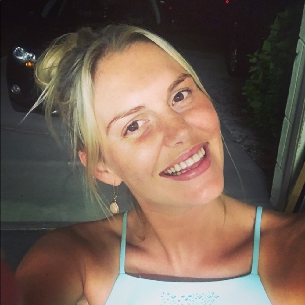 Meet your Posher, Laura